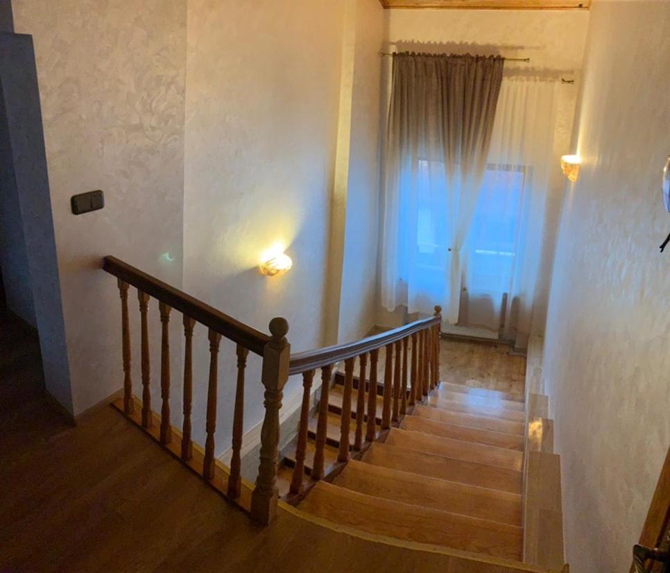 Forsage Hostel Uzhhorod Exterior photo